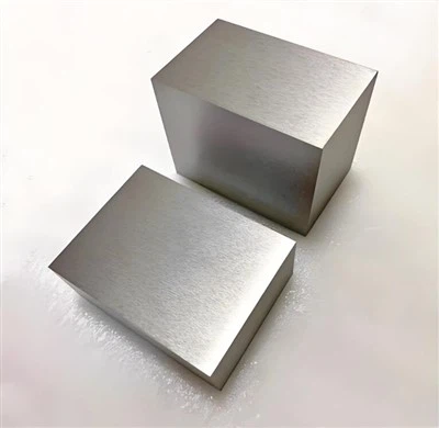 टाइटेनियम जाली ब्लॉक